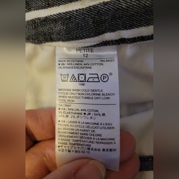 Banana Republic Petite Dress Pants - Picture 5 of 5